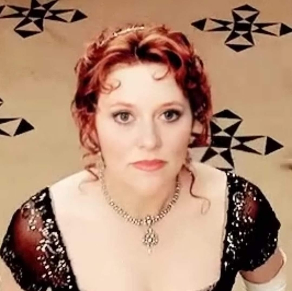redroyaltea